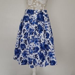 NWOT Pleated Circle Skirt w/Pockets S